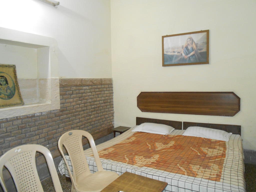 Gaurav Guest House Mathura Rom bilde